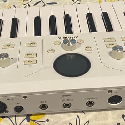 Arturia Astrolab 37 keyboard synthesizer 2026 - White image 2
