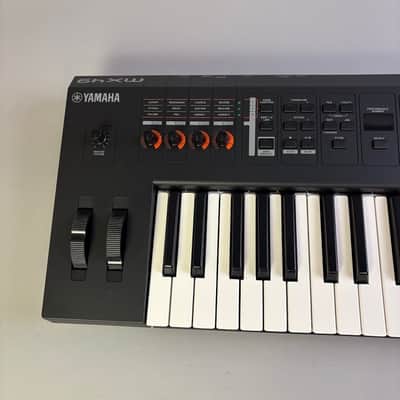 Yamaha MX49 image 2