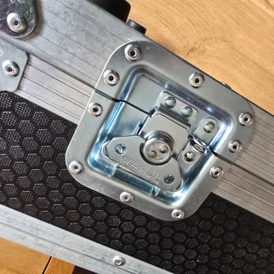 Swan Flight Custom Pedal Board 2023 - Silver and black image 6