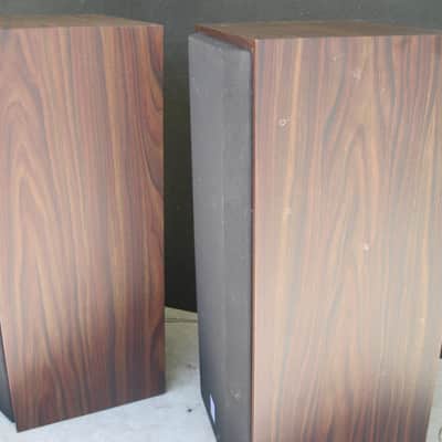 Watch Video--Cerwin-Vega VS-100 Vintage Speaker System -- FOR PARTS / REPAIR image 9