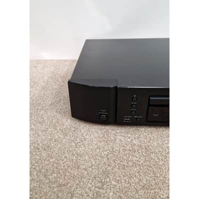 Marantz CD6004 - CD Player - Excellent w/ Original Box image 6