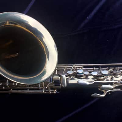 Martin Standard Handcraft Tenor Sax - 1938 - Excellent condition image 13