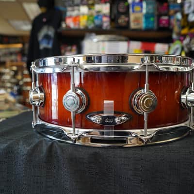 DW USA Collectors Exotic Series 5.5x14" Super Solid 1PC. Maple Snare Drum - Tobacco Burst Lacquer image 7