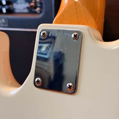 Squier Jazz Bass JV Series – 1984 – Vintage Rare – Upgraded with Lindy Fralin Pickups – W/OHSC image 9