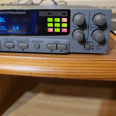ZOOM 9030 Multi Effects Processor image 2