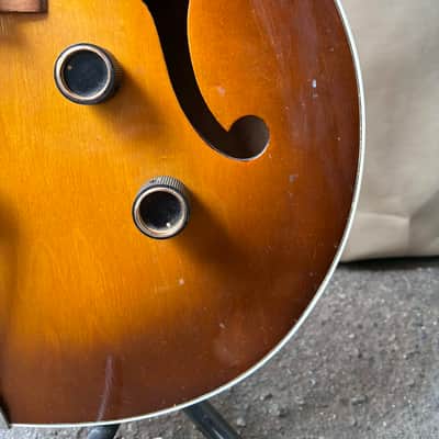 Guild CE-100 Capri with P90s 1958 - Sunburst image 23