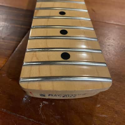 2022 Fender Player Strat Maple Neck Stratocaster Tuners 9.5" Radius Medium Jumbo image 6