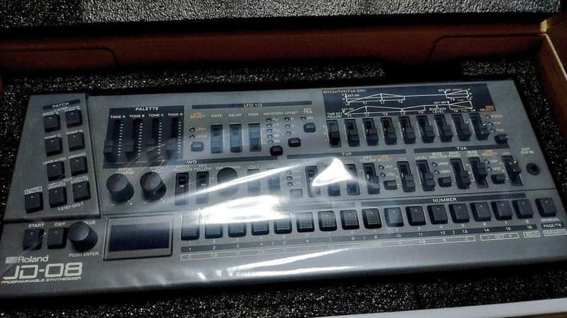 Roland JD-08 Boutique Series Programmable Synthesizer Module 2021 - Present - Black image 1