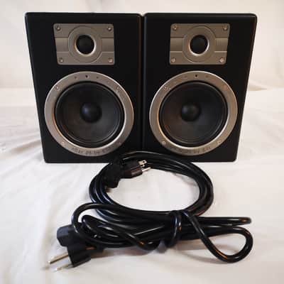 ESI nEar 05 eXperience 5" Studio Reference Monitors - Sold As A Pair In Great Condition - image 1