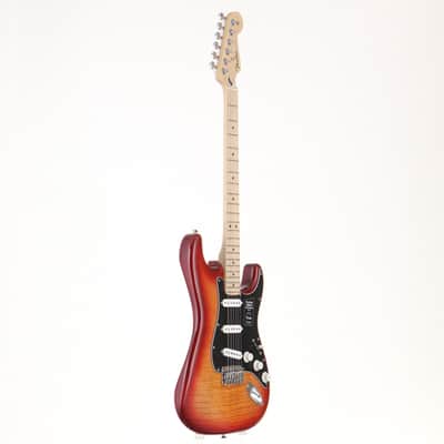 Fender Player Stratocaster Plus with Maple Fingerboard and Aged Cherry Burst Finish Fender [Mx22289943] (04/06) image 14