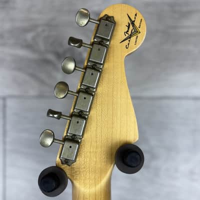 FENDER Custom Shop '62/'63 Stratocaster Left Hand Journeyman, Aged Sea Foam Green image 8