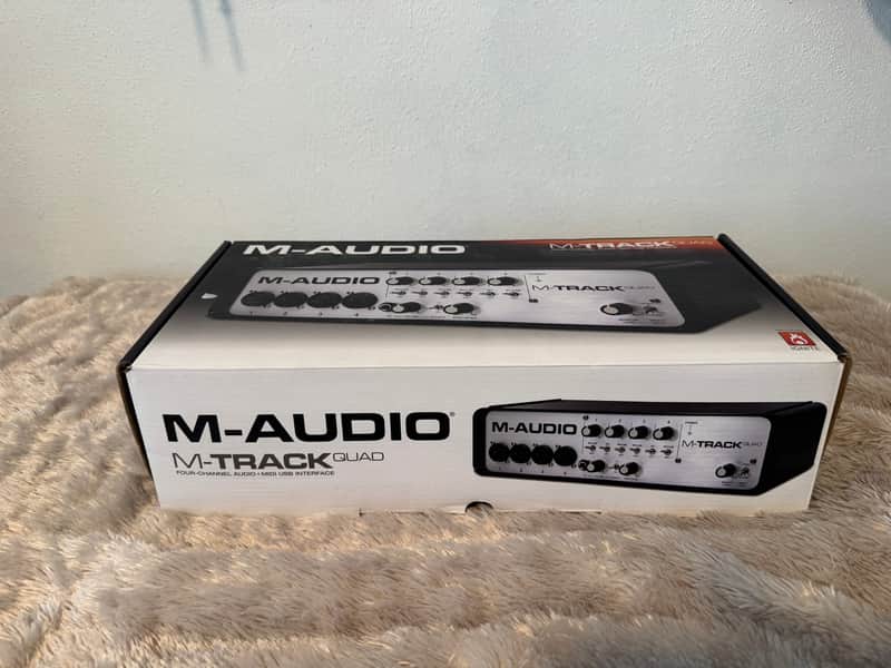M-Audio M-Track Quad 2013 - Black/brushed nickel