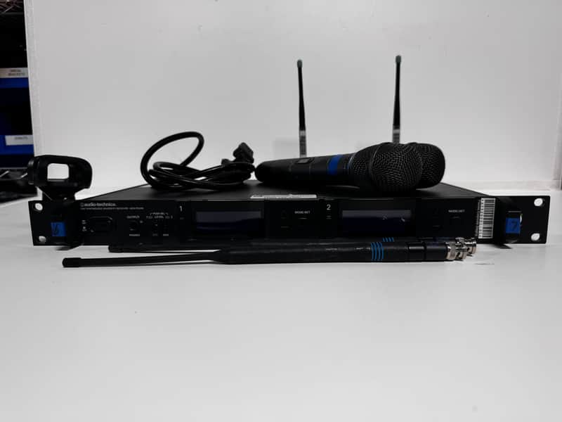 Audio-Technica 5000 Series Dual Wireless Microphone System – AEW-R5200 w/ 2 Handhelds – 541–566 MHz image 1