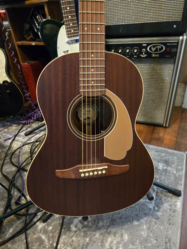 Fender Sonoran