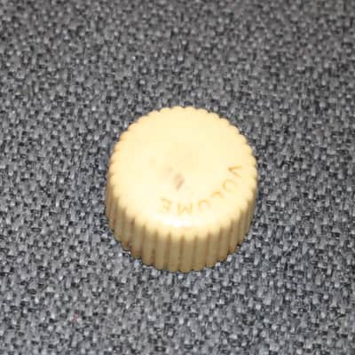 Vintage Original 1950s Cupcake Control Knob - Harmony ?? image 1