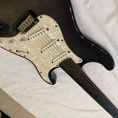 Agile Agile Fretless S-Style – Ebony Board + Hard Case 2019 - Black Transparent Flamed Maple body and neck image 11