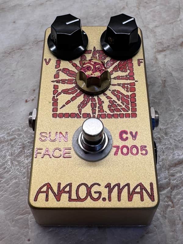 Analogman Sun Face Mullard CV7005 Germanium Fuzz with Sun Dial