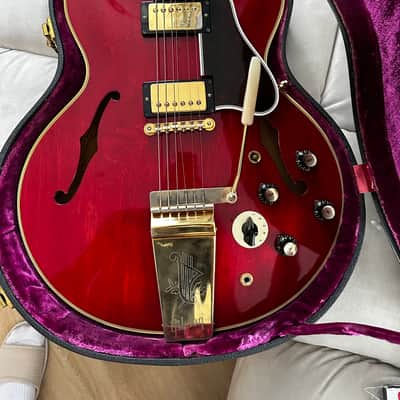 Gibson ES-355 with Maestro Vibrola 1964 Cherry 100% Original image 4