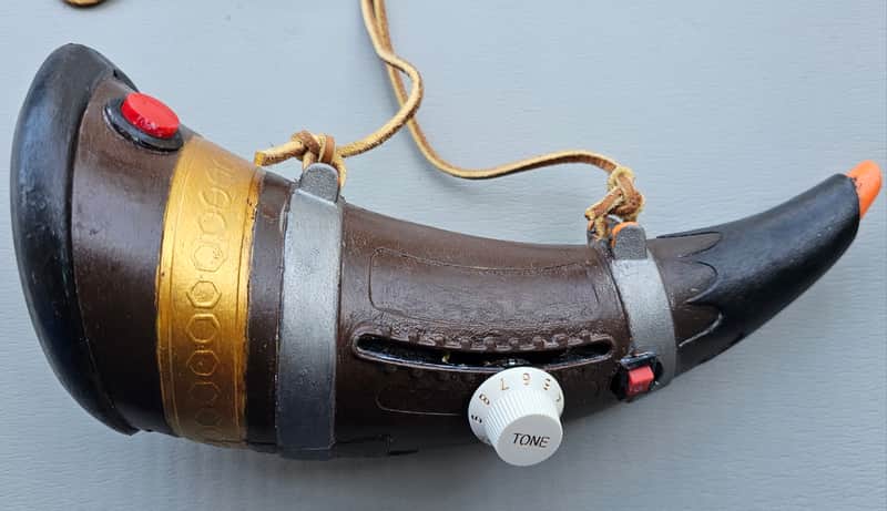Digital warhorn - air-driven image 1