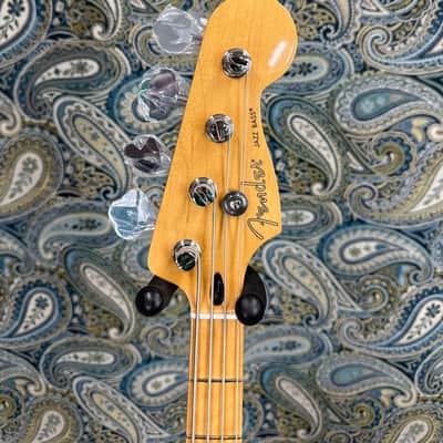 Fender Player Series II Jazz Bass Coral Red image 3
