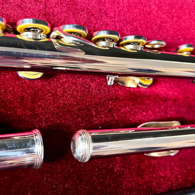 Yamaha YFL 282 Open Hole Flute 🔥 Plays Great🔥 Gorgeous 😎 image 8