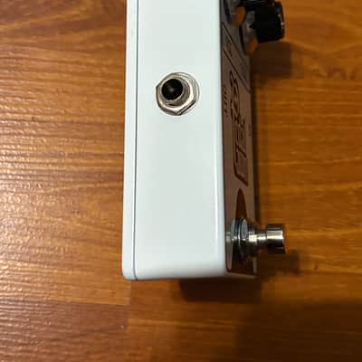 Pedal Pawn Fuzz 2020 - 2021 - White image 2