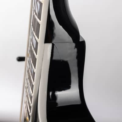Gibson Les Paul Modern Supreme Trans Ebony Burst, Translucent Ebony Burst | Demo image 14