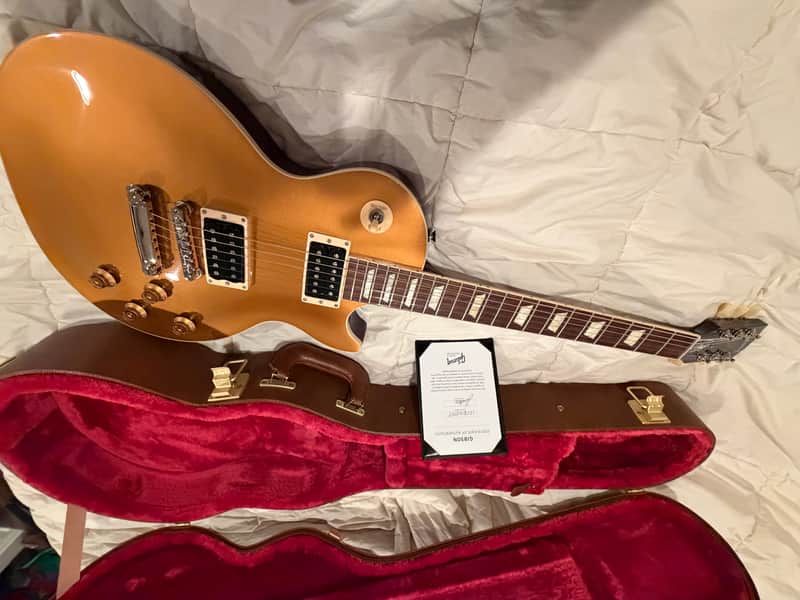 Gibson Slash Victoria 2022 - Gold