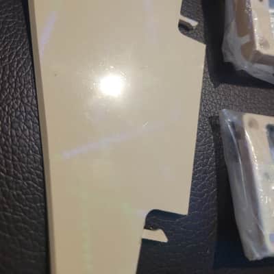 Rare Gibson Les Paul 2015 bracketless pickguard and rings image 2