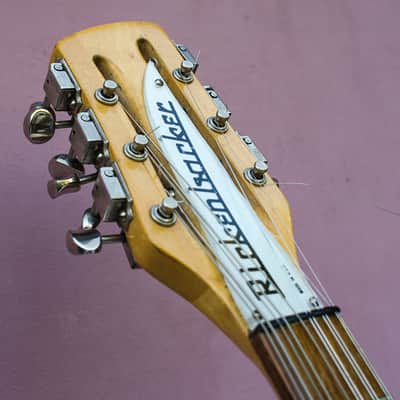 Rickenbacker 450/12 1966 Mapleglo with genuine case image 7