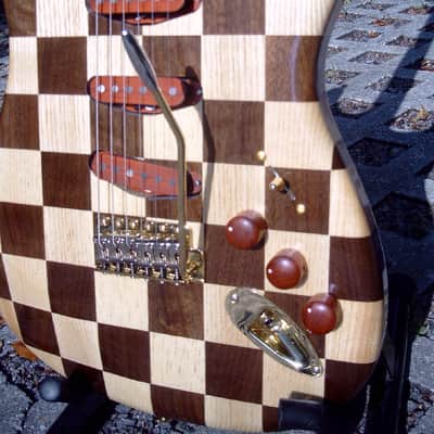 Woody Woodcasters #0025 "Checkercaster" w/ case image 2