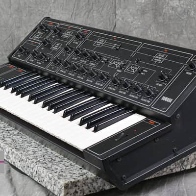 YAMAHA CS-10 Vintage Analog Synthesizer in very good Condition image 3