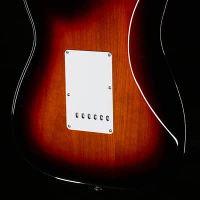 Fender Vintera '60s Stratocaster 3-Tone Sunburst (069) image 2
