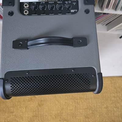 Peavey MAX 208 200-Watt 2x8" Bass Combo 2018 - Present - Gray / Black image 3