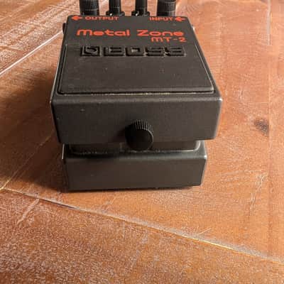BOSS MT-2 Metal Zone Guitar Distortion Effect Pedal Used NO Issues Great Pedal! image 8