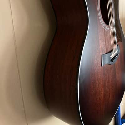 Taylor 324ce Grand Auditorium Mahogany Shaded Edgeburst ES2 2025 - Mahogany Shaded Edgeburst image 4