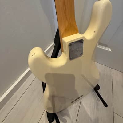 Fender American Standard Precision Bass with Rosewood Fretboard 2008 - 2016 - Olympic White image 7