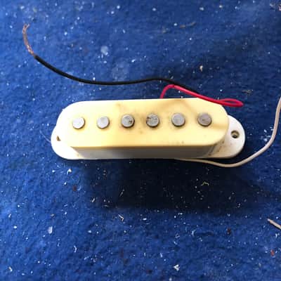 Teisco Pickup 1970's-1980's White image 1