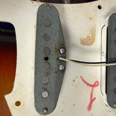 Fender Stratocaster with Rosewood Fretboard 1966 - 1971 - Sunburst image 14