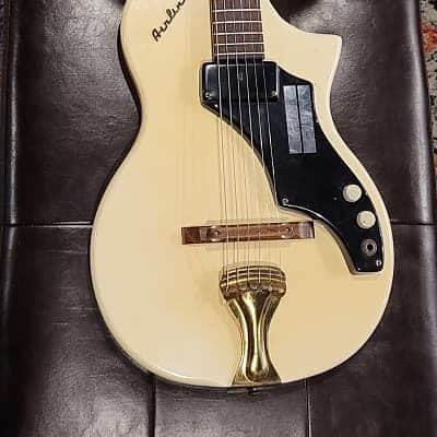 1960 Airline Model 7214 w/ 1964 Amp-in-Case image 3