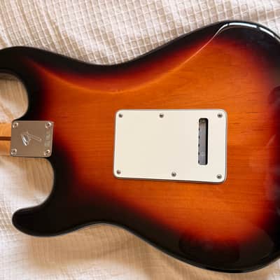 Fender Player Stratocaster 2021 - 3 Tone Sunburst - Excellent Condition - Fender Gig Bag image 4
