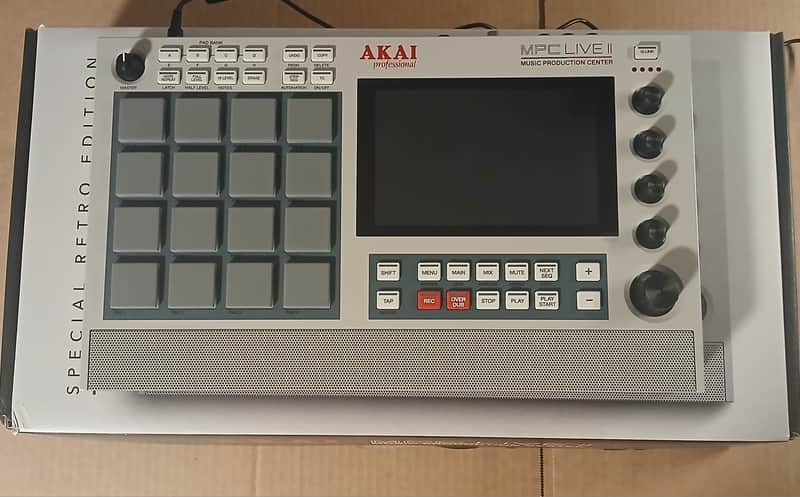 Akai MPC Live II Standalone Sampler / Sequencer Retro Edition 2020 - Present - Grey image 1