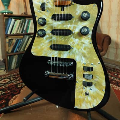Borisov Style Custom Guitar Soviet Era Remake Modern USSR Tribute Built-in Fuzz image 13