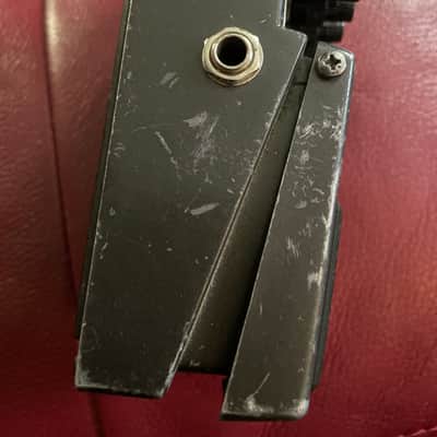 Boss MT-2 Metal Zone  Eq Distortion Effects Pedal image 7