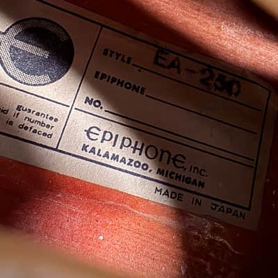 Epiphone EA-250 with Trapeze Tailpiece 1972 - 1974 - Cherry image 3