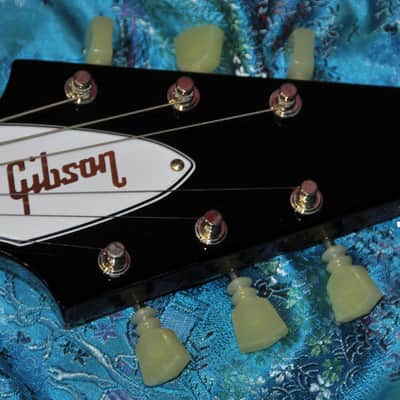 Gibson Custom Shop '67 Mahogany Flying V Reissue with Maestro Vibrola 2021 - Present - Sparkling Burgundy image 7