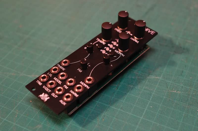 Michigan Synth Works Beehive (Plaits)