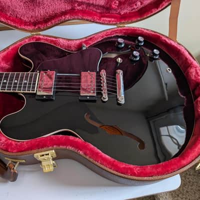 Gibson ES-335 Semi-hollow body Electric Guitar - Vintage Ebony Gibson ES-335 Semi-hollow body Electric Guitar - Vintage Ebony 2022 - Ebony image 18