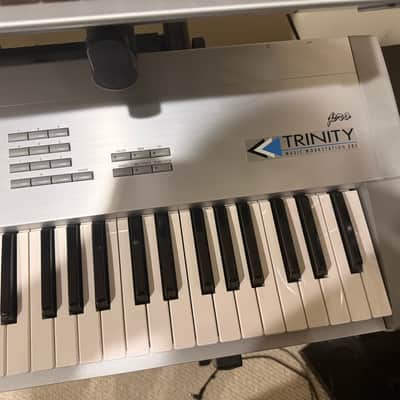Korg Trinity Pro 76 Key Workstation (DRS, 32 Voice) – Like New image 4
