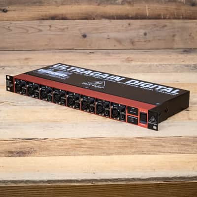 Immagine Behringer Ultragain Digital ADA8200 8-Channel ADAT Audio Interface U286821 - 5